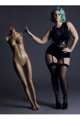 Килограммы сексуальности. Юлия Ланске