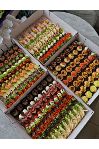 Просто о фуршетных закусках. Александра Варакута furshetbox_msk