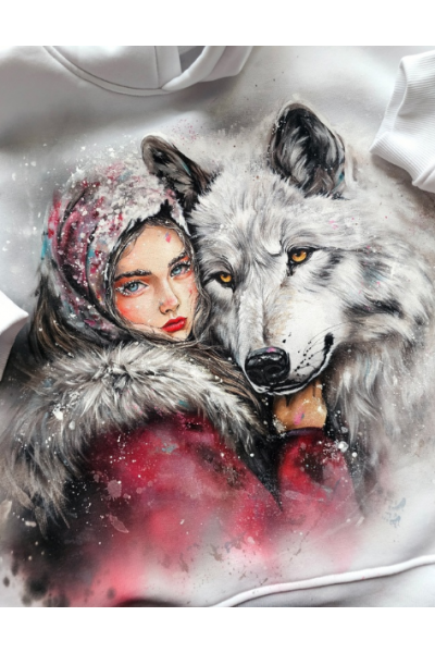 Роспись по ткани. Медведь, девушка с волком + 2 вида китов. Даша Лисенкова