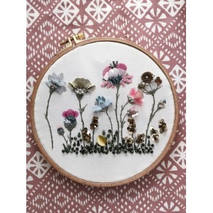 Полевые цветы. Эльза Бикметова Вышивка Полевые цветы. Эльза Бикметова Вышивка