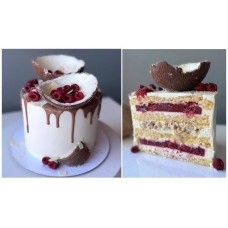 Бисквитный торт Кокос-Малина-Миндаль. Александра Голобородько, cakealeks